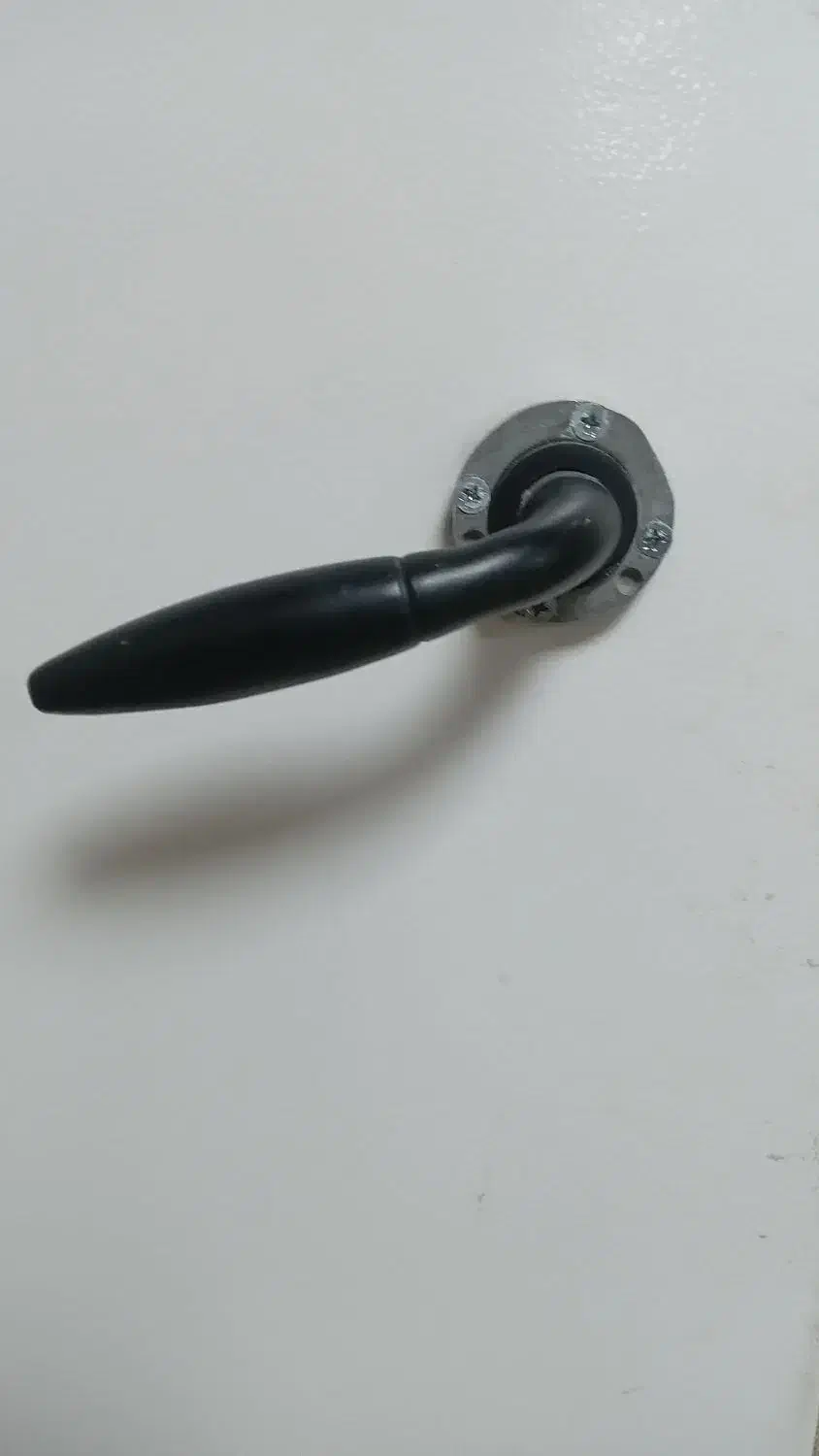 تعمیر کار درب و پنجره|خدمات پیشه و مهارت|کرمانشاه, |دیوار