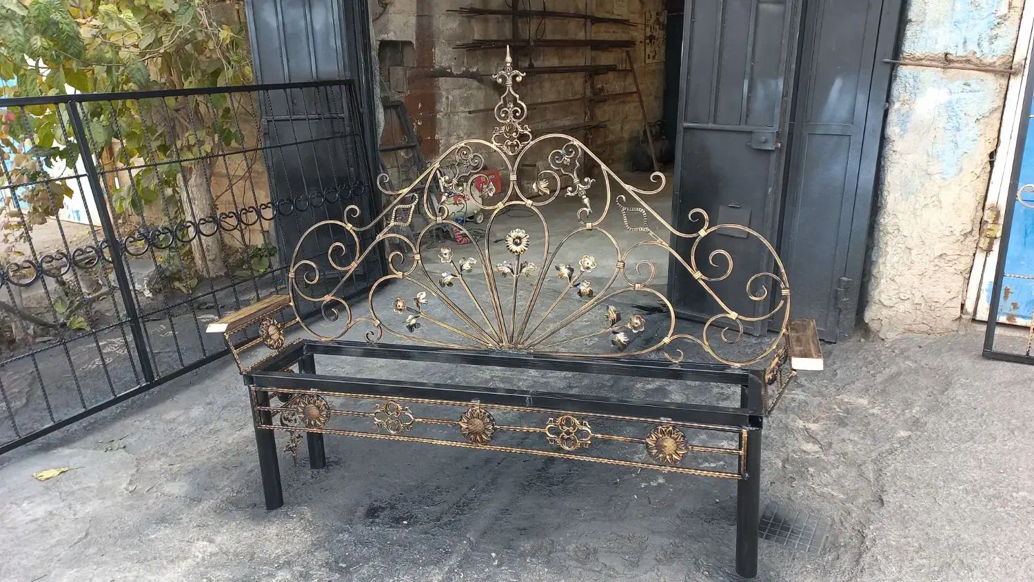 صندلی باغی|صندلی و نیمکت|شیراز, شهرک قمشه|دیوار