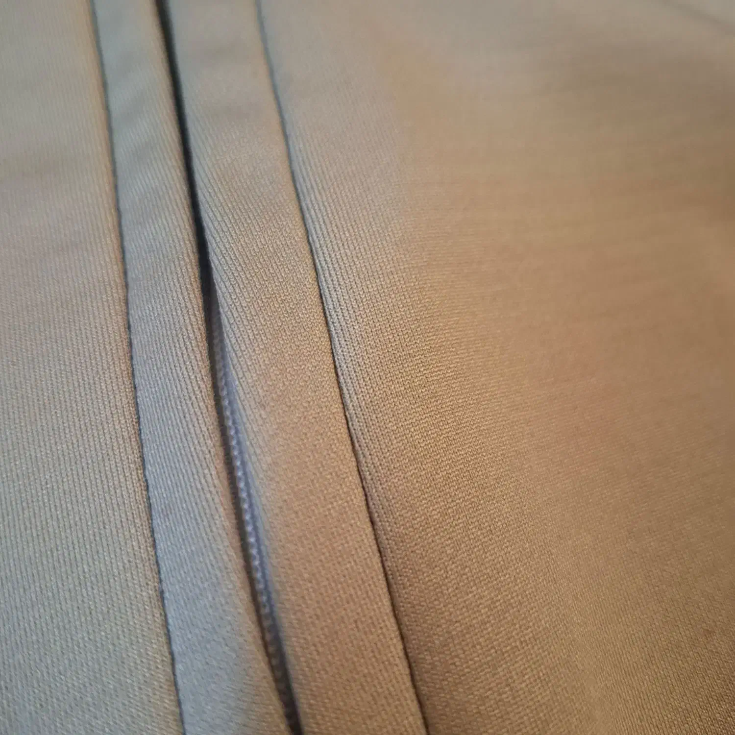 سویشرت شلوار|لباس|کاشان, کوچه باسکول|دیوار