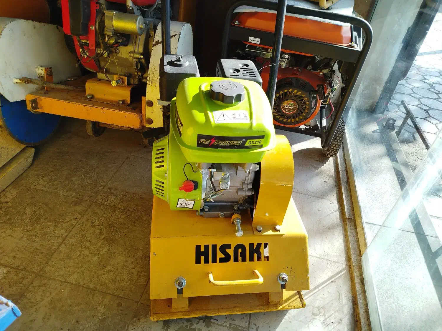 انواع کمپکتور و زمین کوب|خدمات پیشه و مهارت|اصفهان, باغ فردوس|دیوار