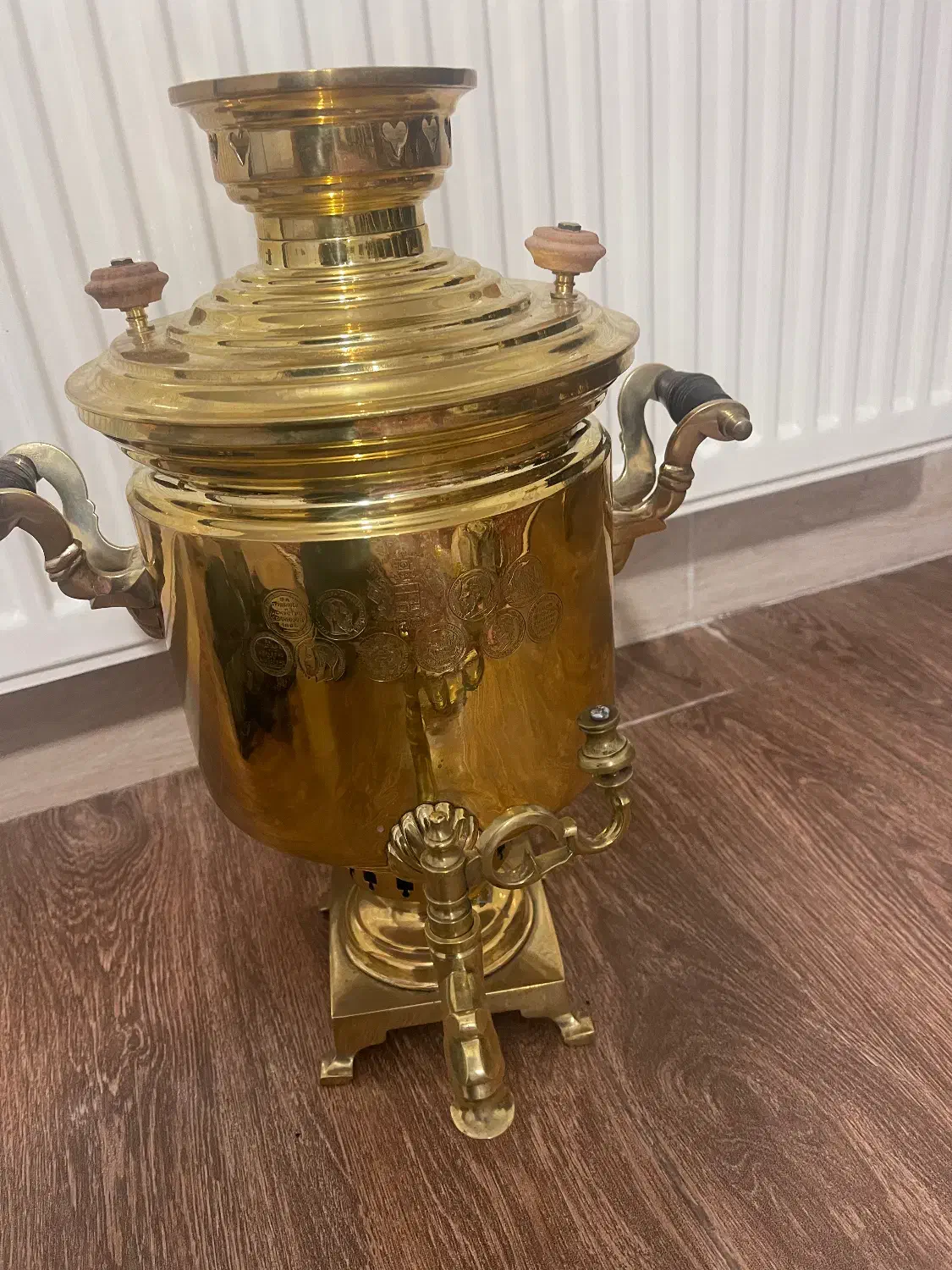 سماور قدیمی|کلکسیون اشیاء عتیقه|مرند, |دیوار