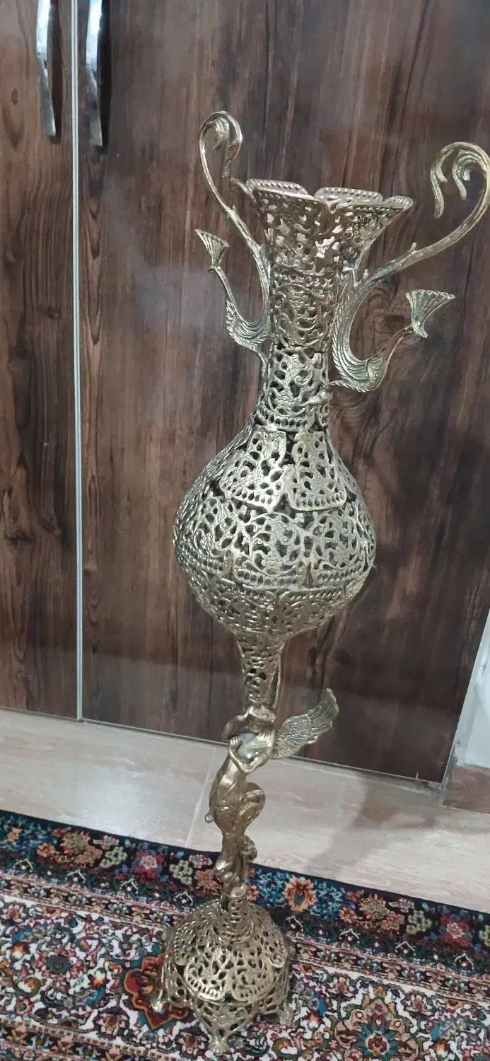 گلدان|کلکسیون اشیاء عتیقه|نهاوند, |دیوار