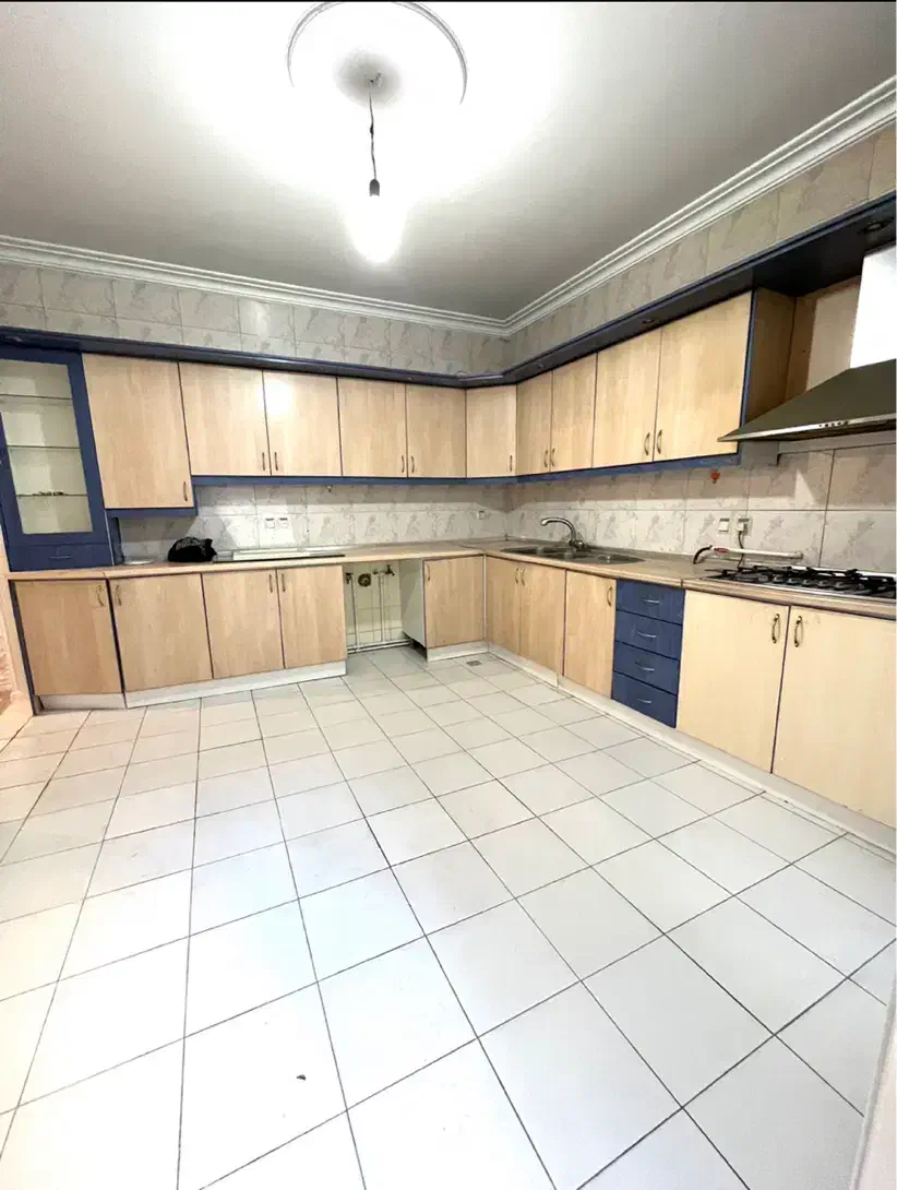 اجاره آپارتمان تاپ لوکیشن دنج دروس۱۵۰متر/۳ خواب