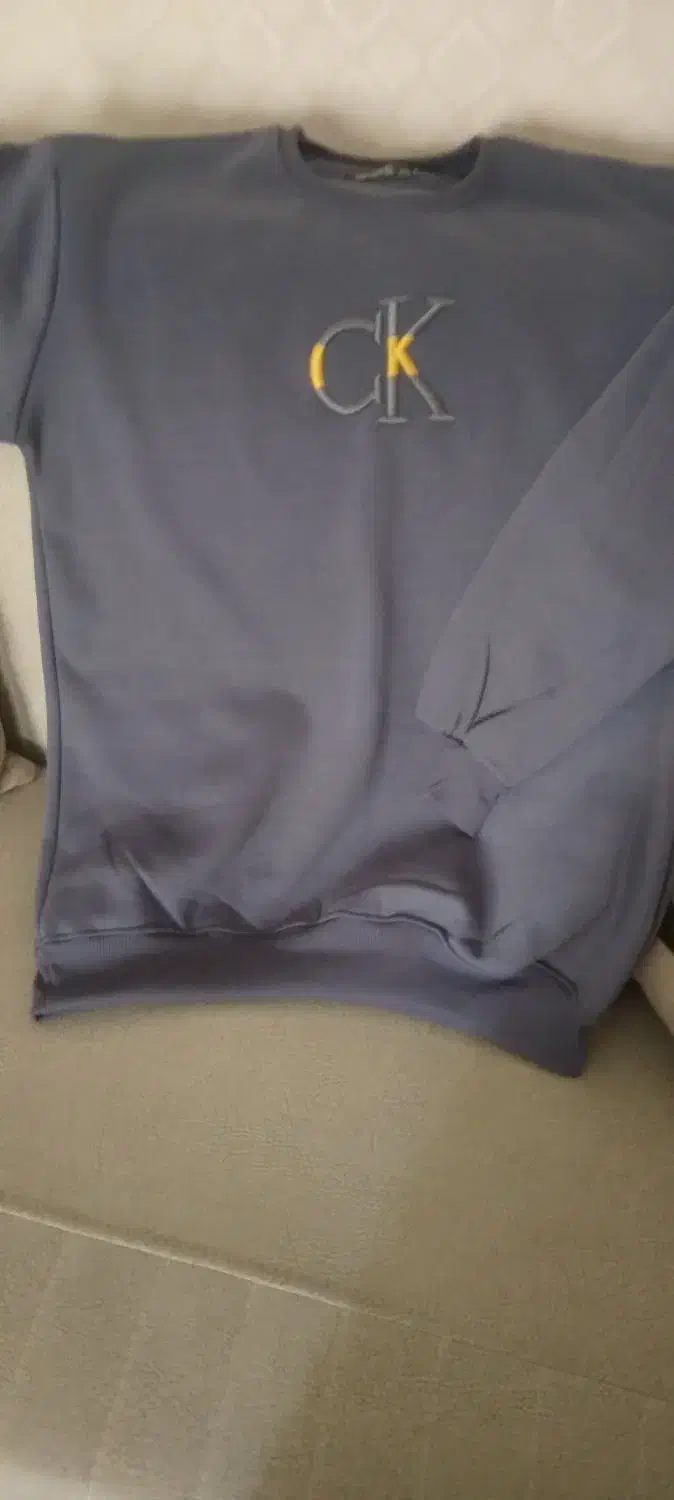 سویشرت|لباس|معمولان, |دیوار