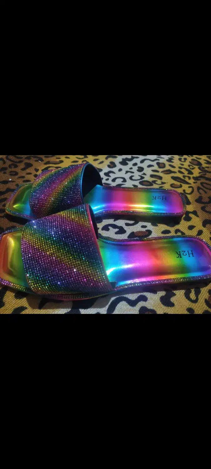 صندل|کیف، کفش، کمربند|اندیشه, اندیشه فاز ۱|دیوار