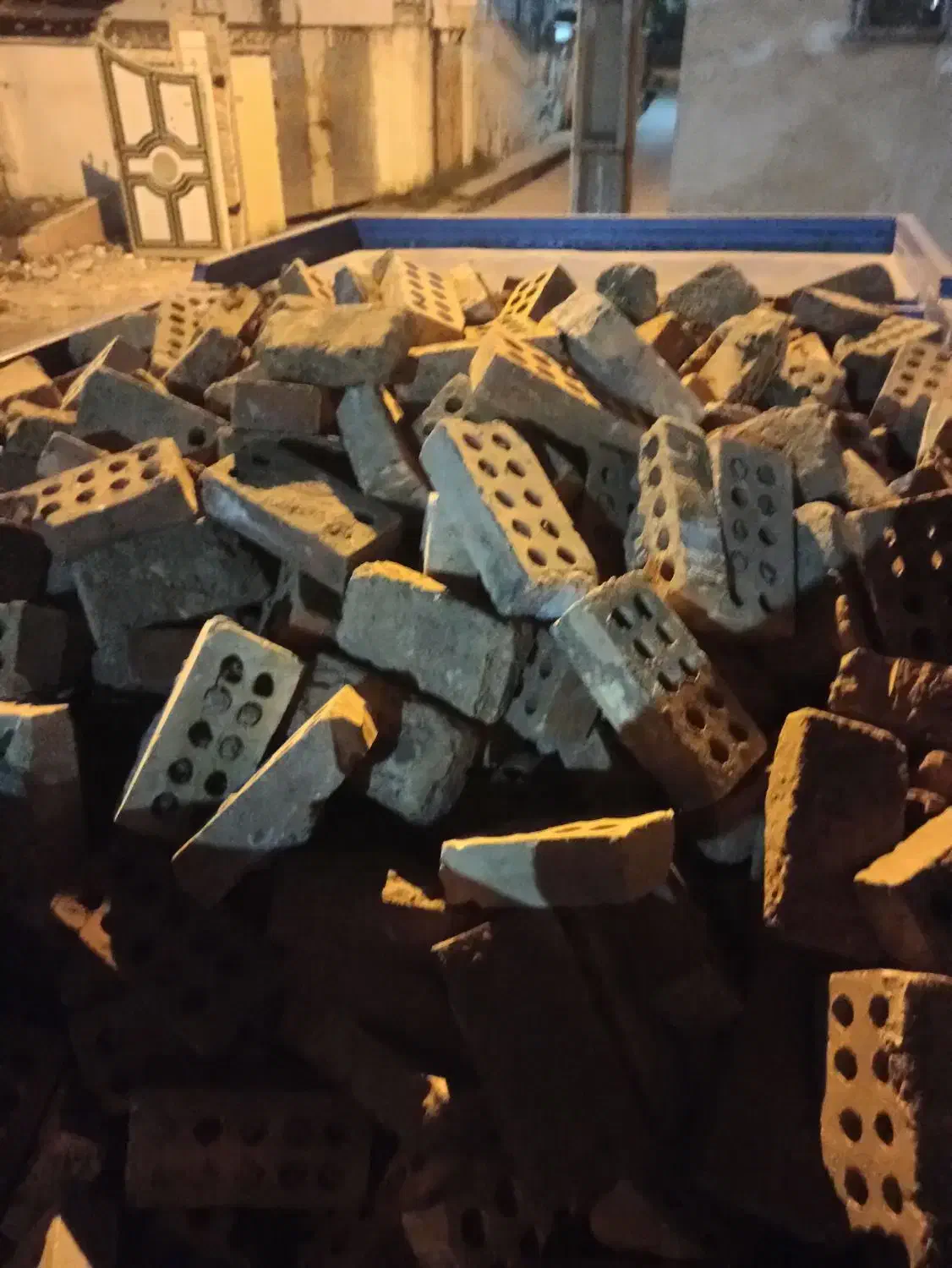 اجر سوراخی|مصالح و تجهیزات ساختمان|آزادشهر, |دیوار