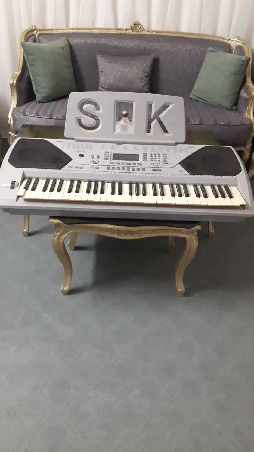 اورگ یا پیانو|پیانو، کیبورد، آکاردئون|مشهد, طلاب|دیوار