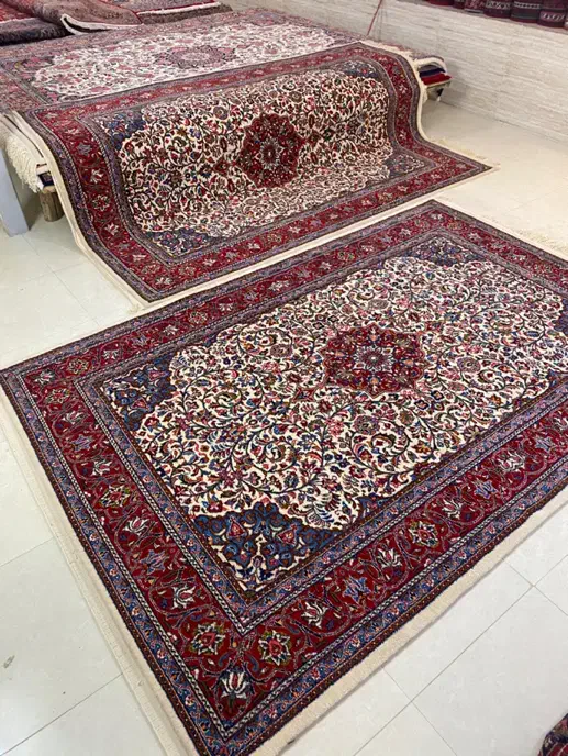 جفت ۶متری دلیجان اراک زمینه کرم گوشتدار|فرش|همدان, |دیوار