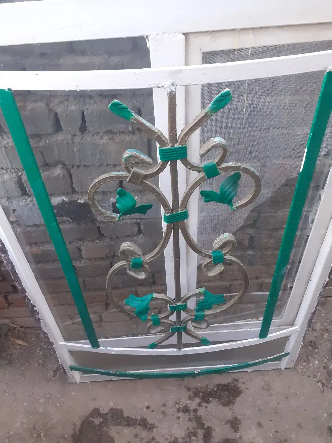 دوعددپنجره آهن سنگین|مصالح و تجهیزات ساختمان|سیلوانه, |دیوار