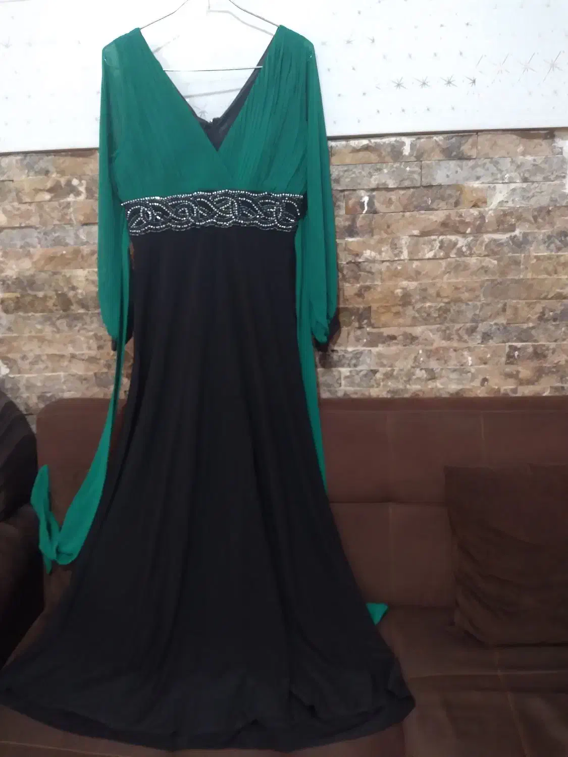 لباس مجلسی|لباس|آمل, |دیوار