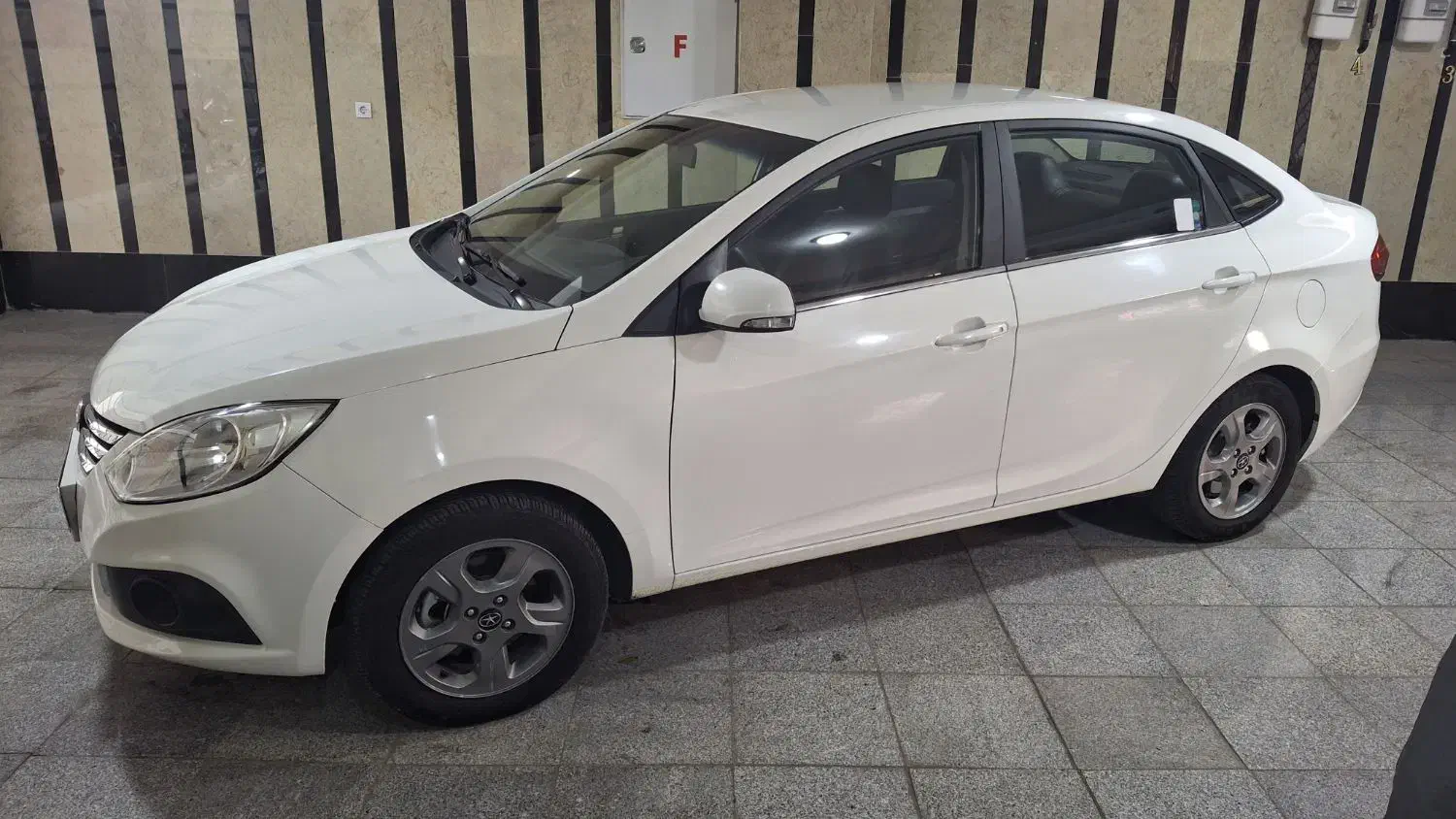 جک j4 مدل ۴۰۱ درحد|خودرو سواری و وانت|تهران, شهرک فردوس (حسینی)|دیوار