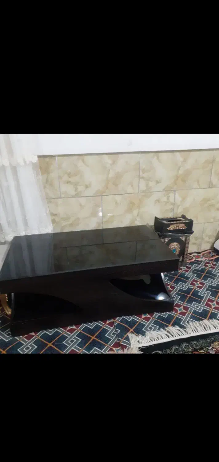 گل میز|مبلمان خانگی و میز عسلی|زرقان, |دیوار