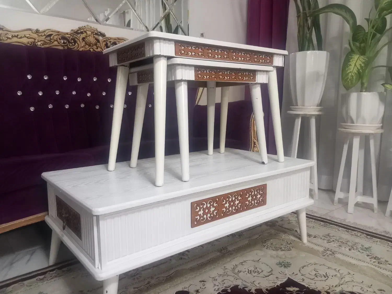 جلو مبلی با دو عدد عسلی نو نو|مبلمان خانگی و میز عسلی|اشتهارد, |دیوار