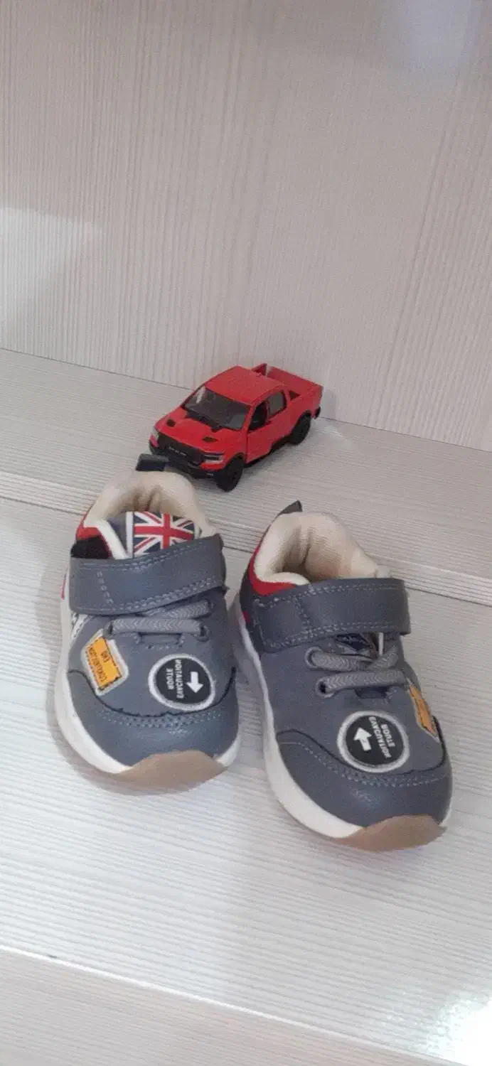 کتانی|کفش و لباس بچه|فردیس, شهرک ۱۱۰|دیوار