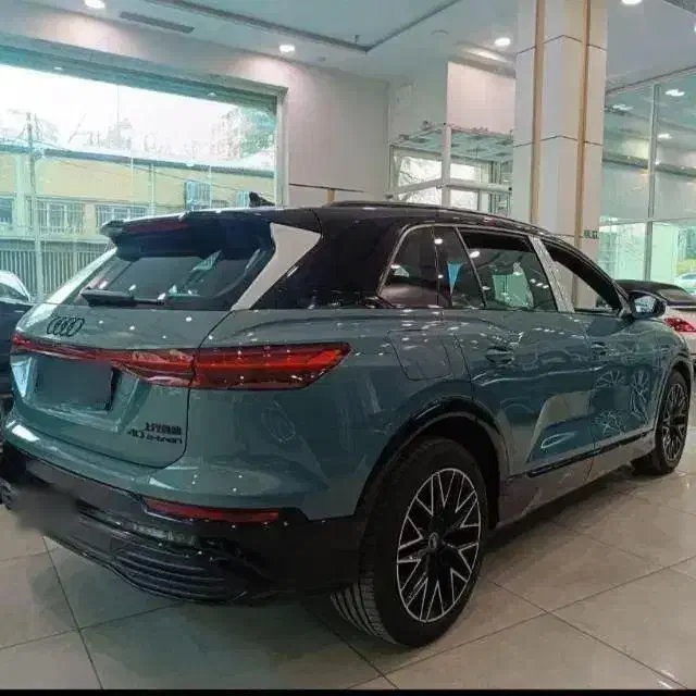 آئودی Q5 etron -بلک پکیج - فول صفر خشک مدل ۲۰۲۳|خودرو سواری و وانت|کرج, مهرویلا شمالی|دیوار