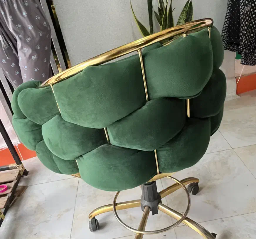 صندلی گردون|صندلی و نیمکت|اردبیل, |دیوار