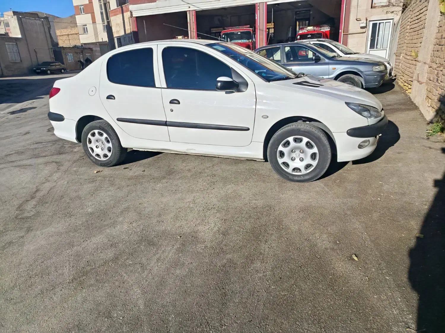 206sd مدل 93 کم کار|خودرو سواری و وانت|اراک, |دیوار