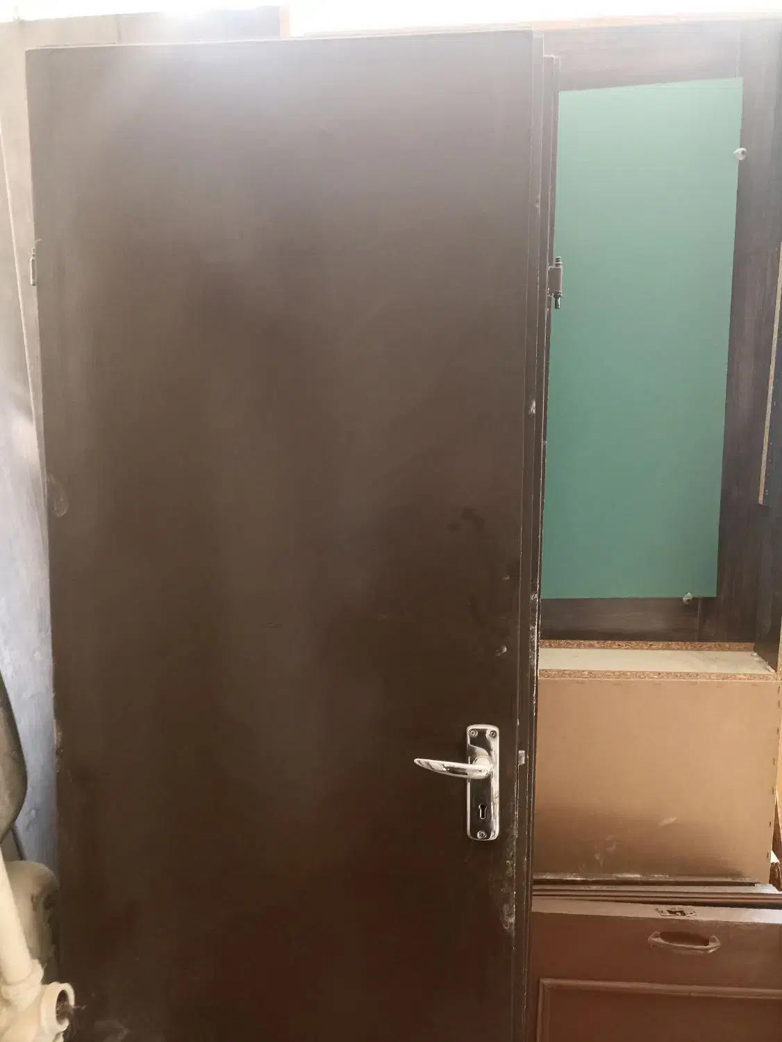 ۵تادرچوبی بادستگیره و۲تادرکمدسالم|مصالح و تجهیزات ساختمان|تربت‌حیدریه, قائم|دیوار