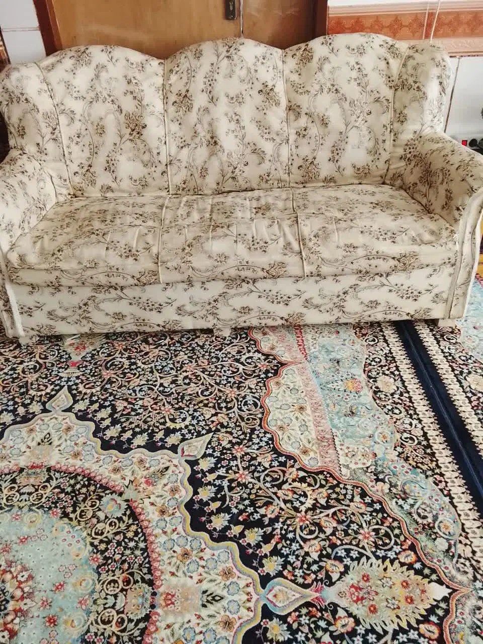 مبل|مبلمان خانگی و میز عسلی|خمین, |دیوار