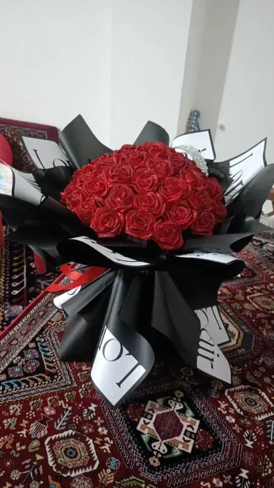 دسته گل وباکس ویژه خواستگاری نامزدی تولدو مراسم|گل مصنوعی|شیراز, محراب|دیوار