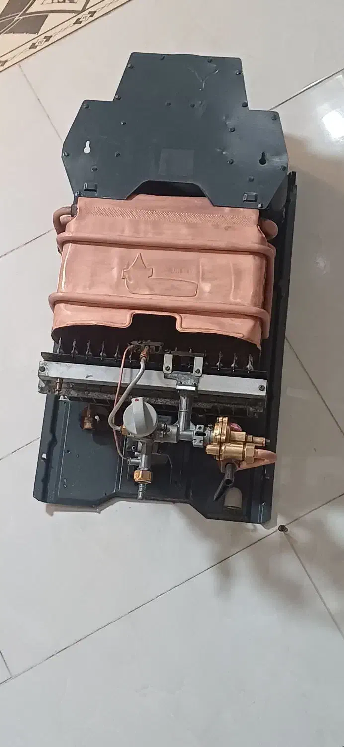 ایستگاه تعمیرات فوق تخصصی آبگرمکن دیواری|آبگرمکن، پکیج، شوفاژ|یزد, |دیوار