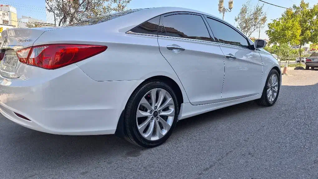 سوناتا 2013|خودرو سواری و وانت|رشت, یخسازی|دیوار