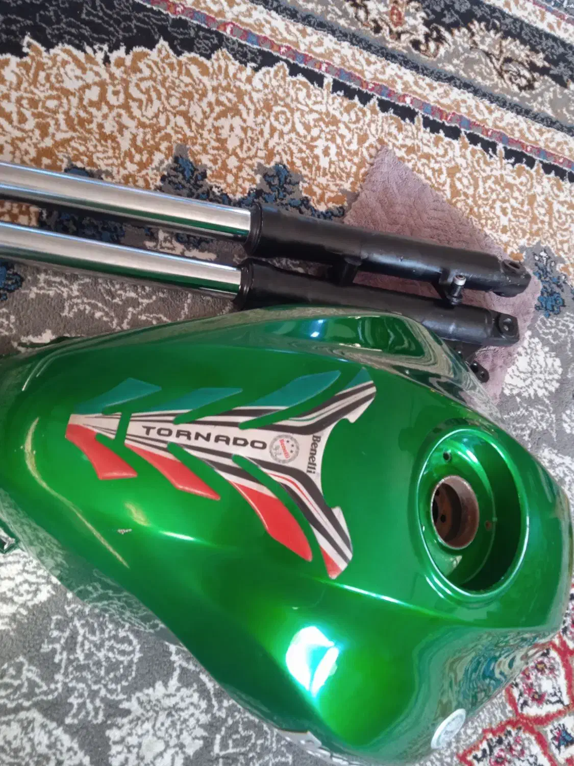 باک موتور و کمک جلو Benelli|قطعات یدکی و لوازم جانبی|لنگرود, |دیوار