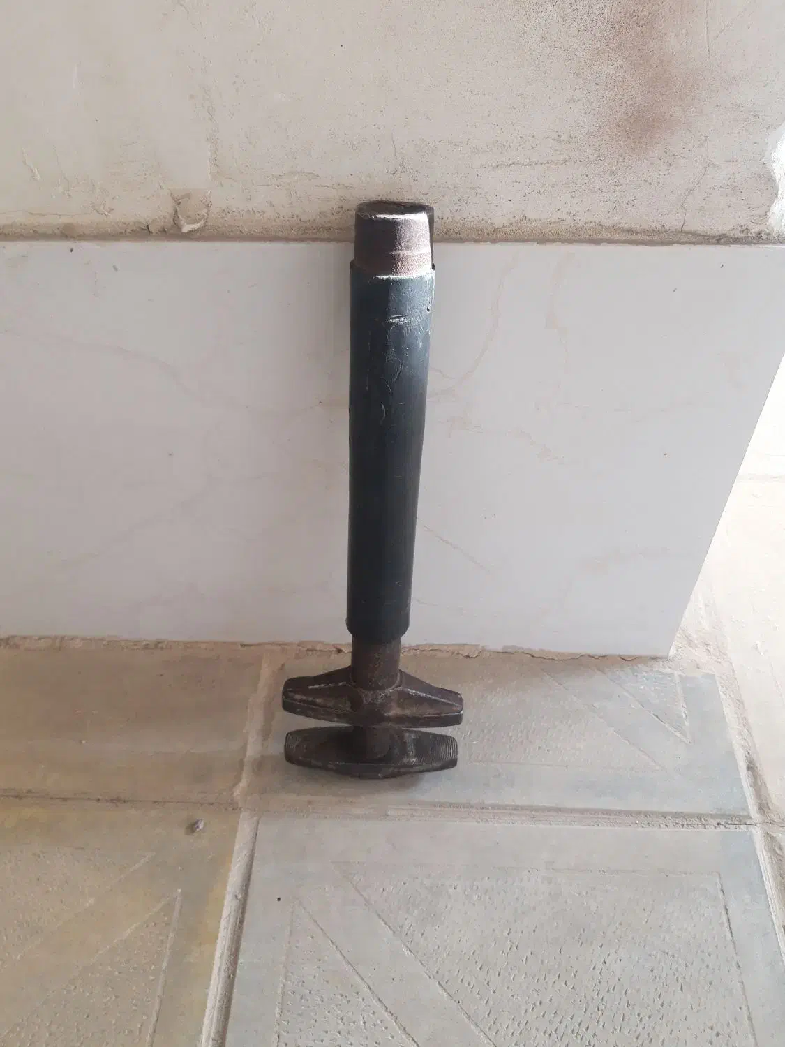 آچار رومانی  خواص وکاربردی|ابزارآلات|بجنورد, |دیوار