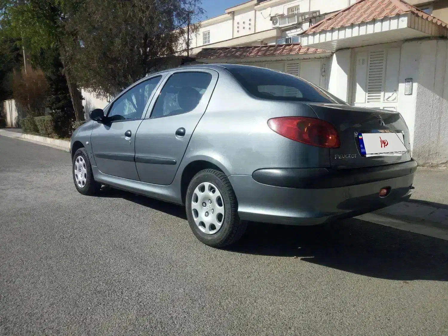 پژو ۲۰۶ صندوق دار V8 مدل دی ماه ۹۶|خودرو سواری و وانت|کرج, کوی زنبق|دیوار