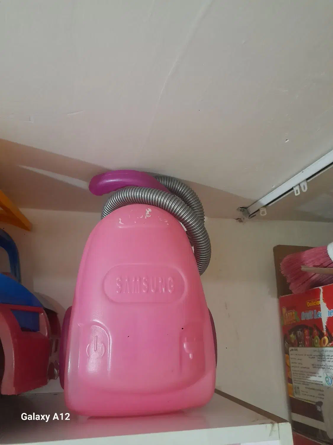 اسباب بازی|اسباب‌بازی بچه|مشهد, کشف|دیوار