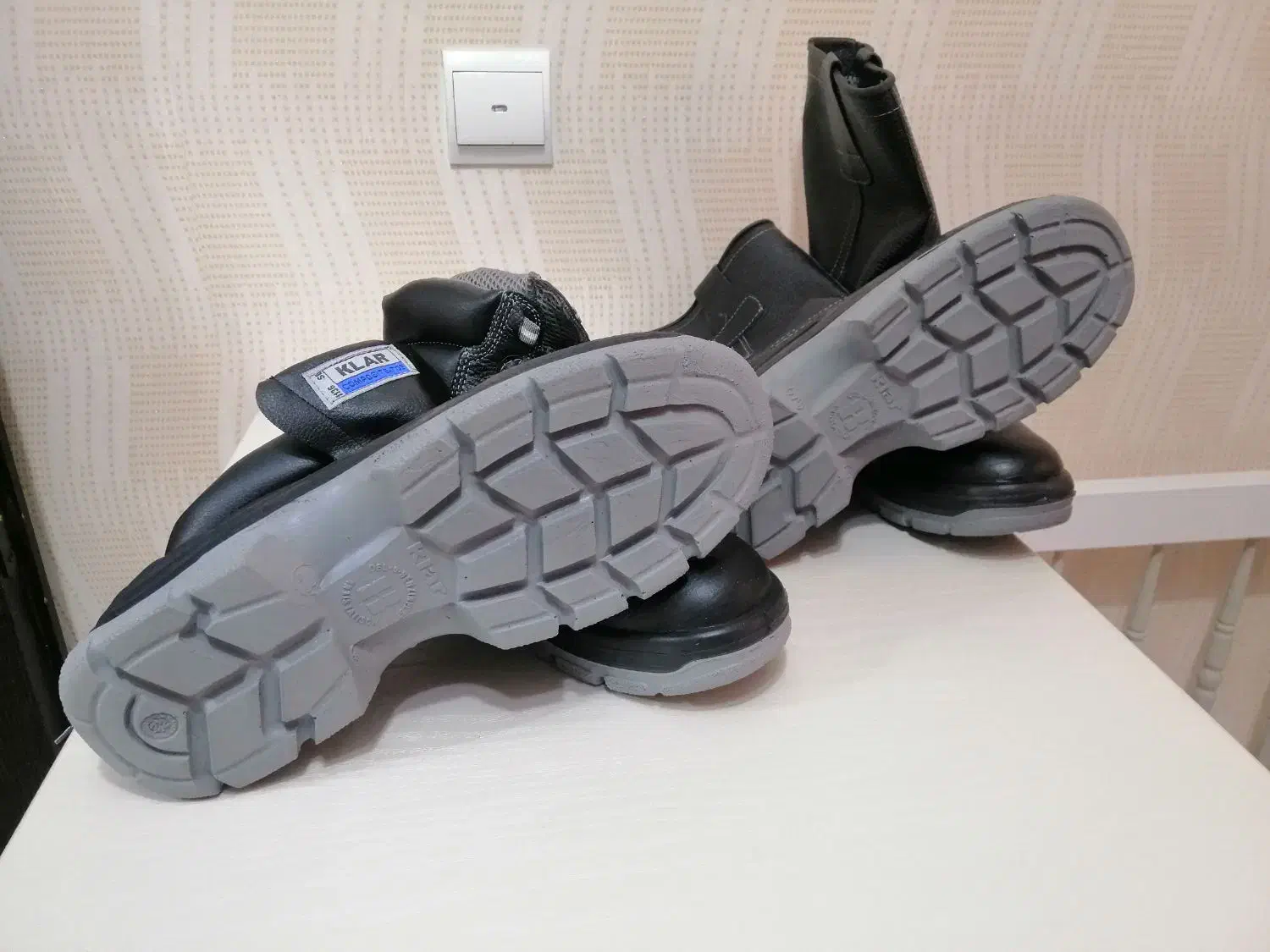 دو جفت کفش کلار نو|کیف، کفش، کمربند|فولادشهر, B2|دیوار