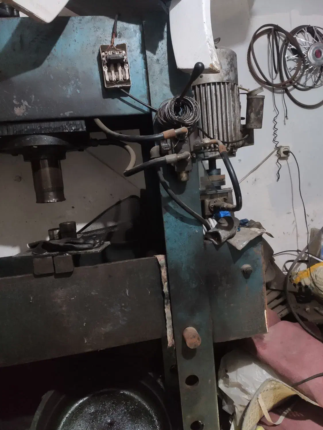 دستگاه پرس 100تن برقی هیدرولیک|ماشینآلات صنعتی|ماکو, |دیوار