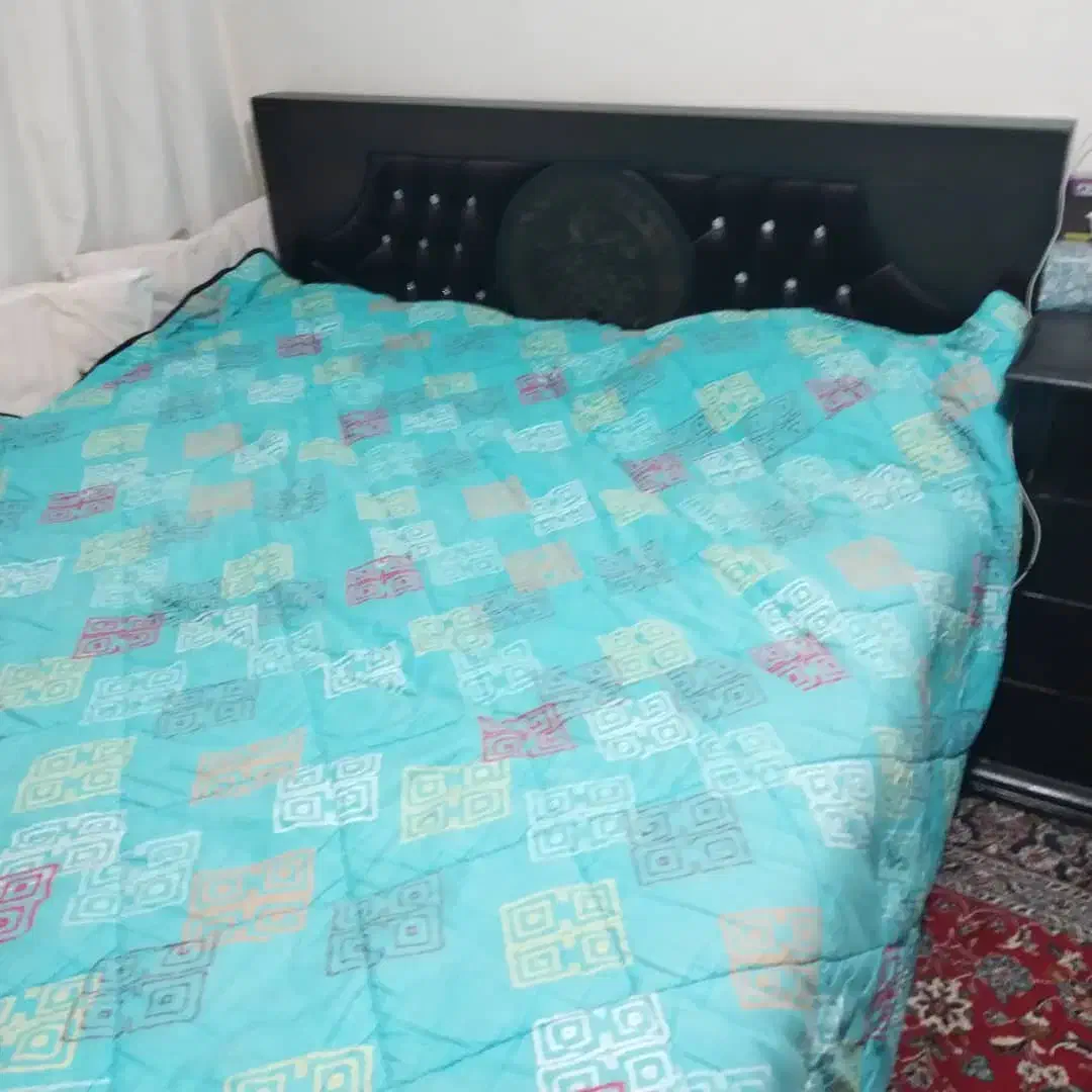 تخت ۲ نفره|تخت و سرویس خواب|شاهینشهر, اقبال لاهوری|دیوار