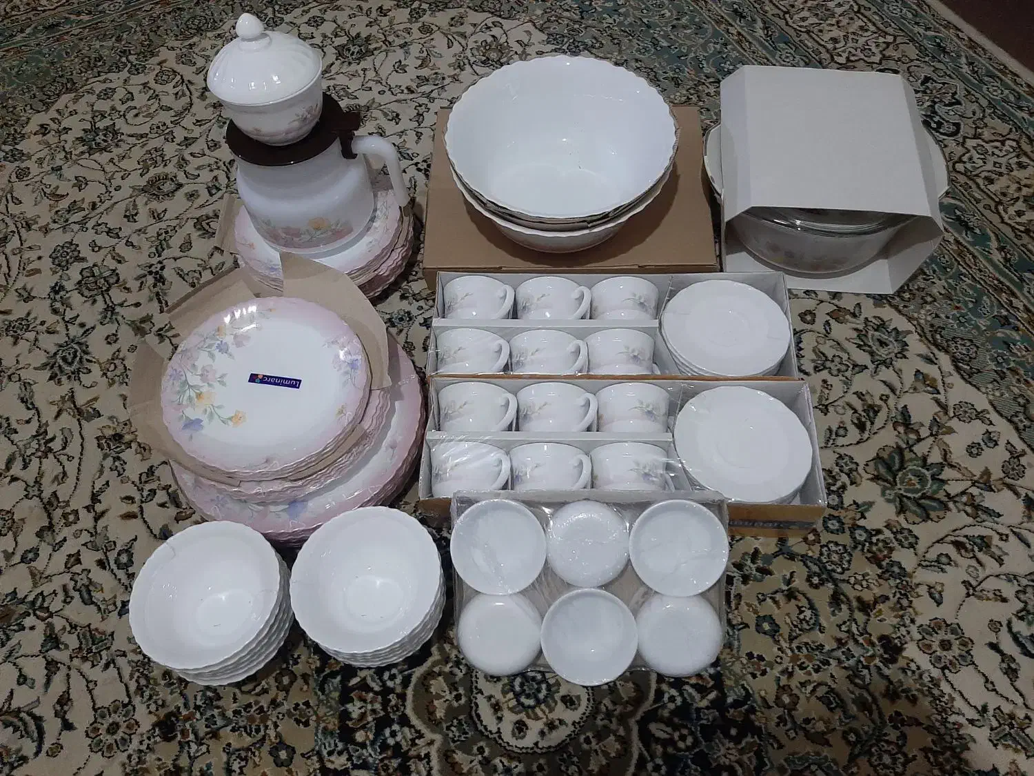 سرویس نهارخوری۹۶پارچه لومینارک فرانسه آکبند|ظروف سرو و پذیرایی|صدرا-فارس, فاز ۱|دیوار