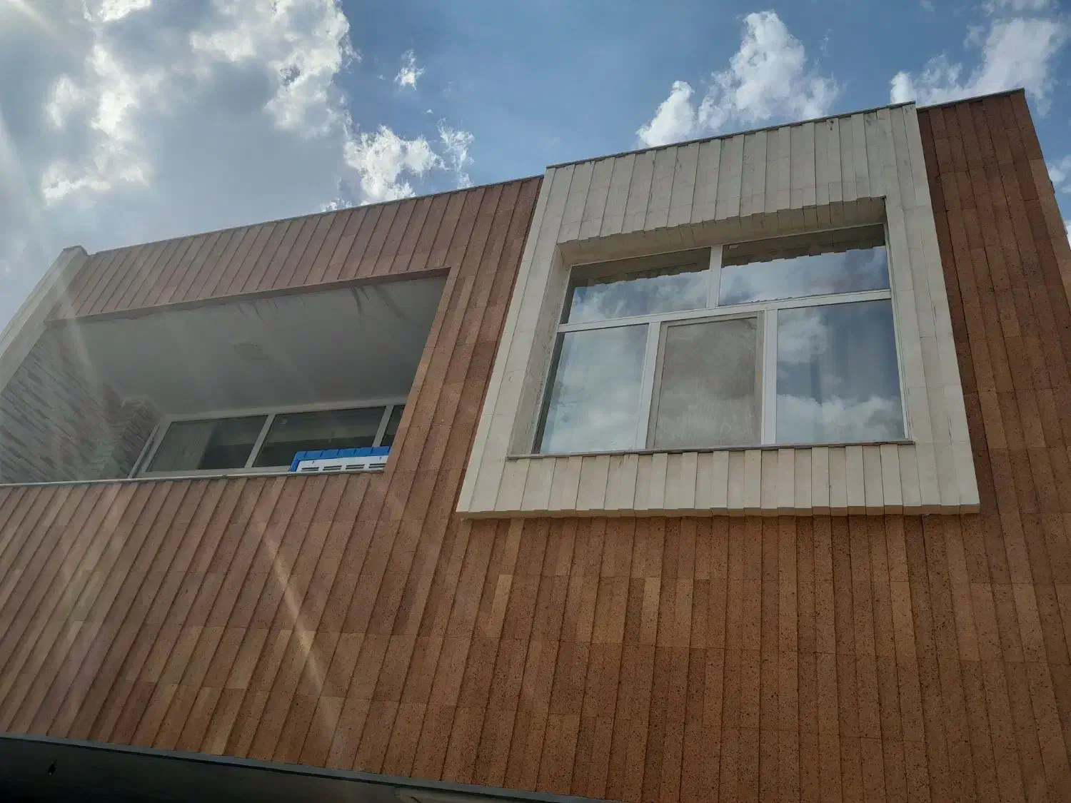 خانه ویلایی بر خیابان افتاب رو معاوضه وفروش|فروش خانه و ویلا|خمینیشهر, |دیوار