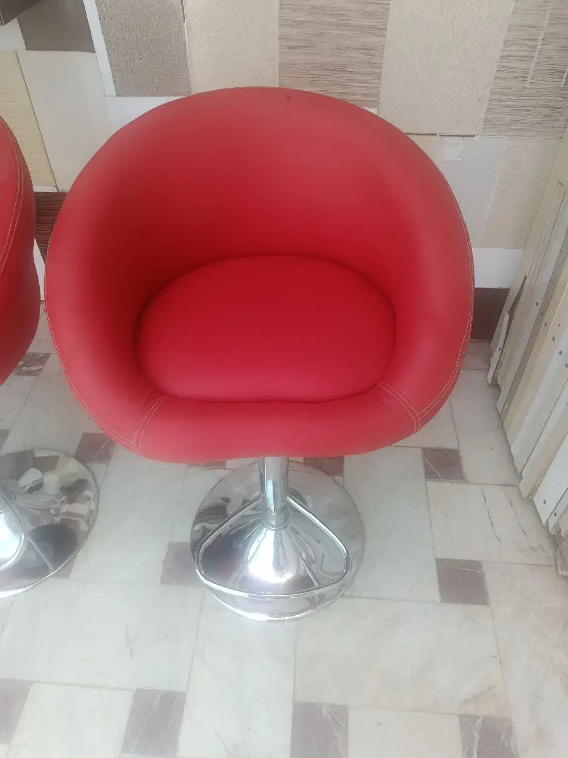 دو عدد صندلی اپن آشپزخانه|میز و صندلی غذاخوری|زاهدان, |دیوار