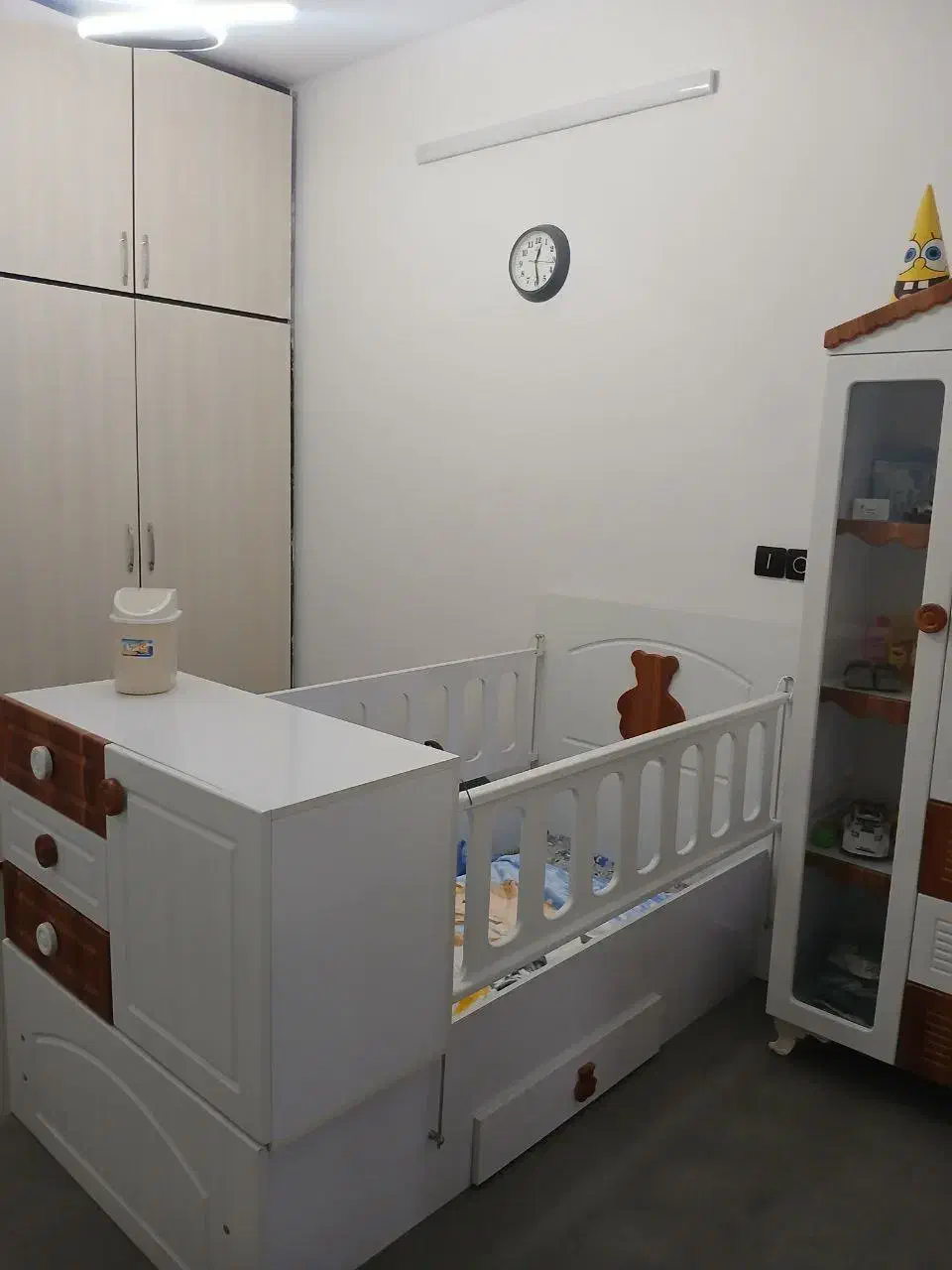 تخت کودک و نوجوان|تخت و صندلی بچه|خرم‌آباد, |دیوار