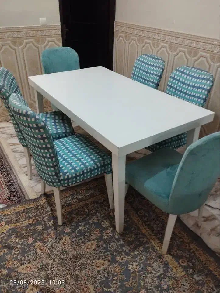 میز نهار خوری شش نفره فوری ب فروش میرسد|میز و صندلی غذاخوری|بومهن, |دیوار
