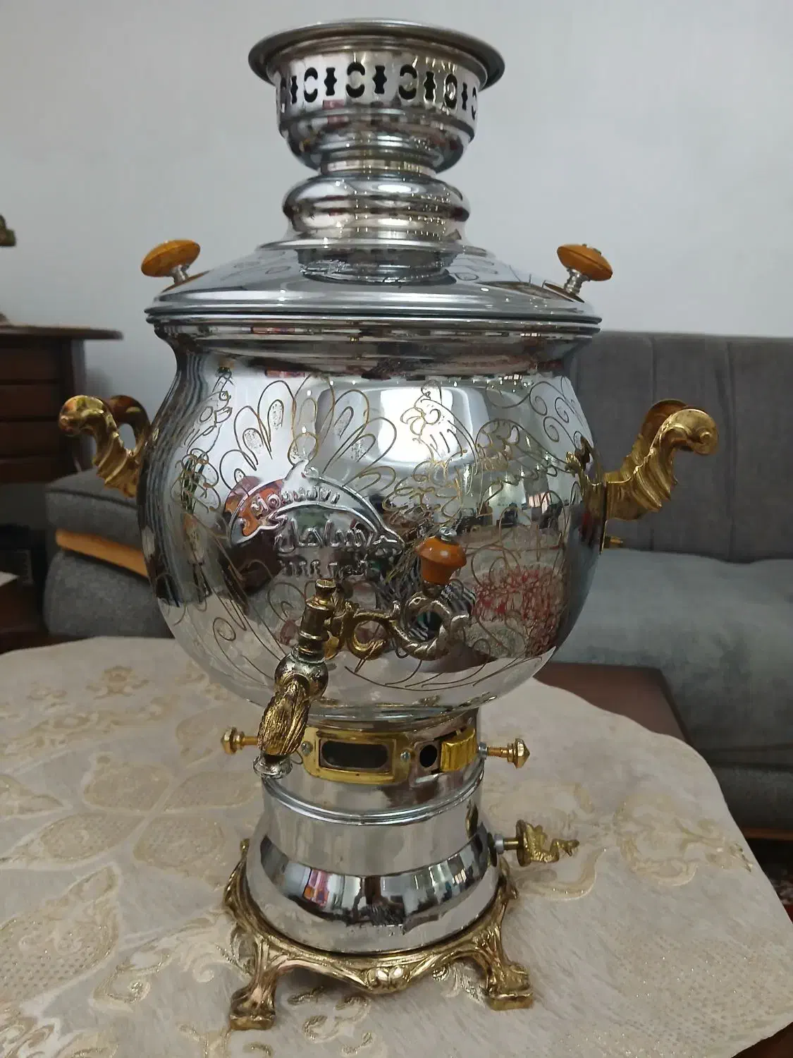 سماور سالم|سماور، چایساز، قهوهساز|قرچک, میرزائی جنوبی|دیوار