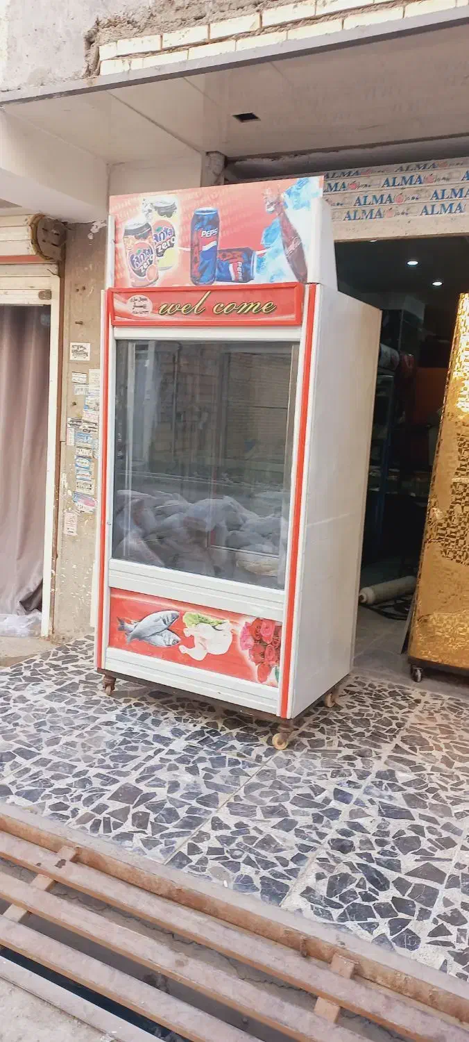 یخچال ایستاده کبابی ۱۱۰ سانتی مشابه آکبند|فروشگاه و مغازه|نسیم‌شهر, |دیوار