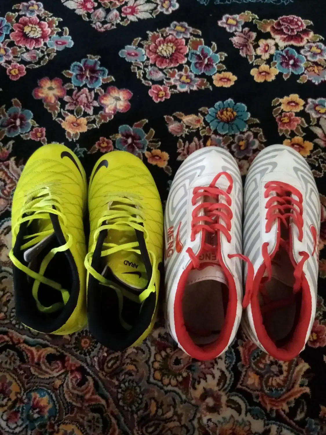 دوعدد کفش چمن فوتبال|کفش و لباس بچه|جهرم, |دیوار