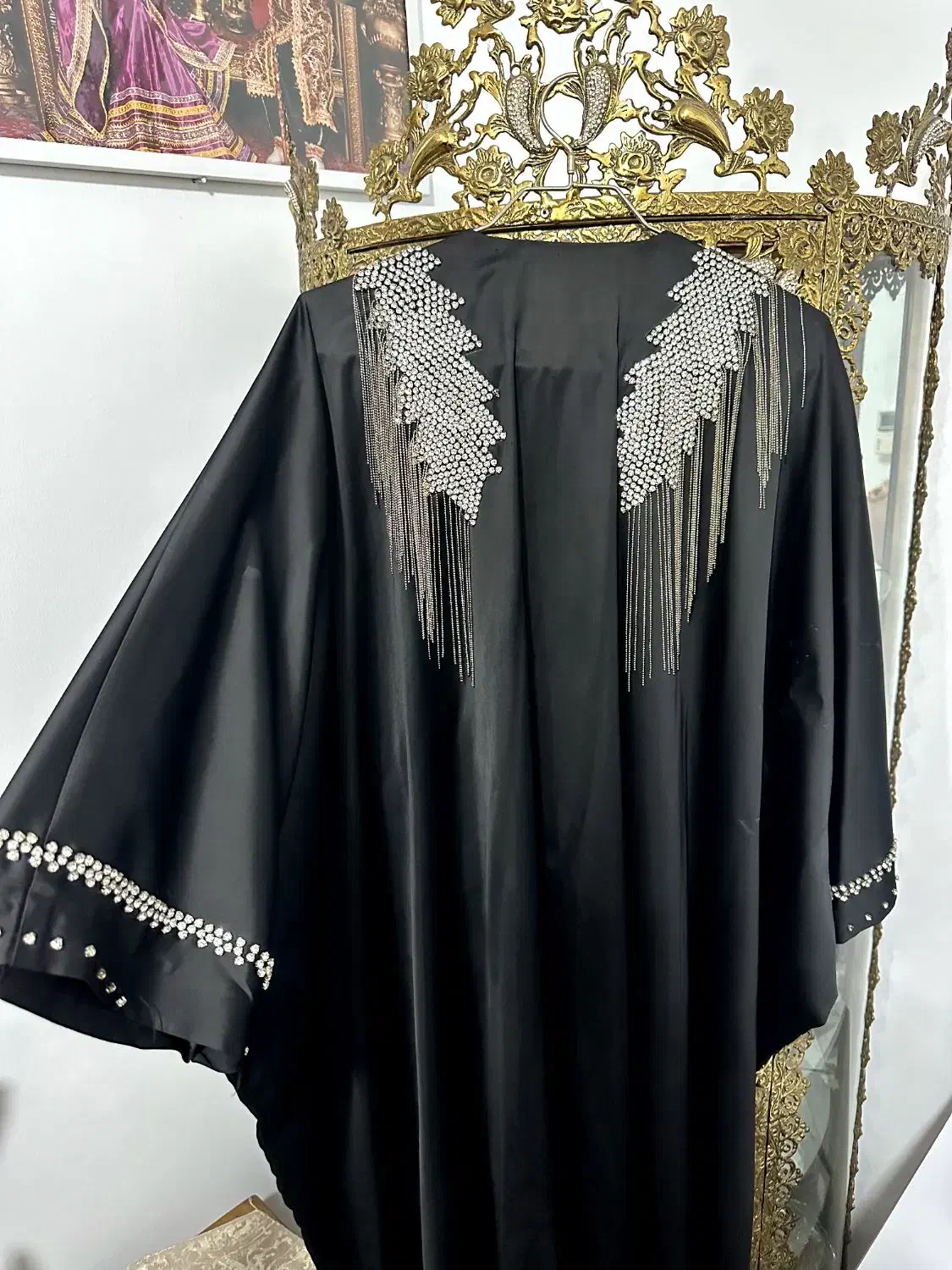 لباس|لباس|نسیم‌شهر, |دیوار