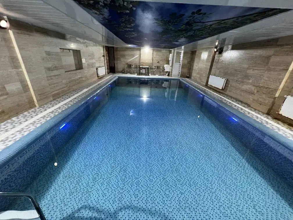 اجاره باغ ویلااستخر آب گرم اصفهان ابریشم پیربکران|اجارهٔ کوتاهمدت ویلا و باغ|ابریشم, |دیوار