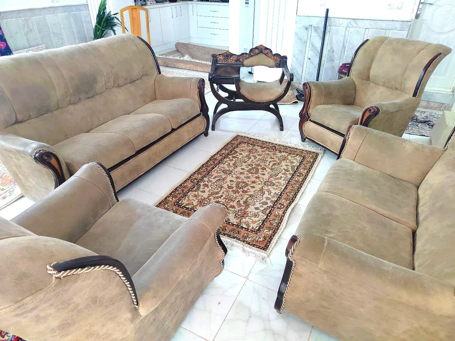 مبلمان ۷نفره و میز تلفن|مبلمان خانگی و میز عسلی|نیشابور, شهرک قدس|دیوار