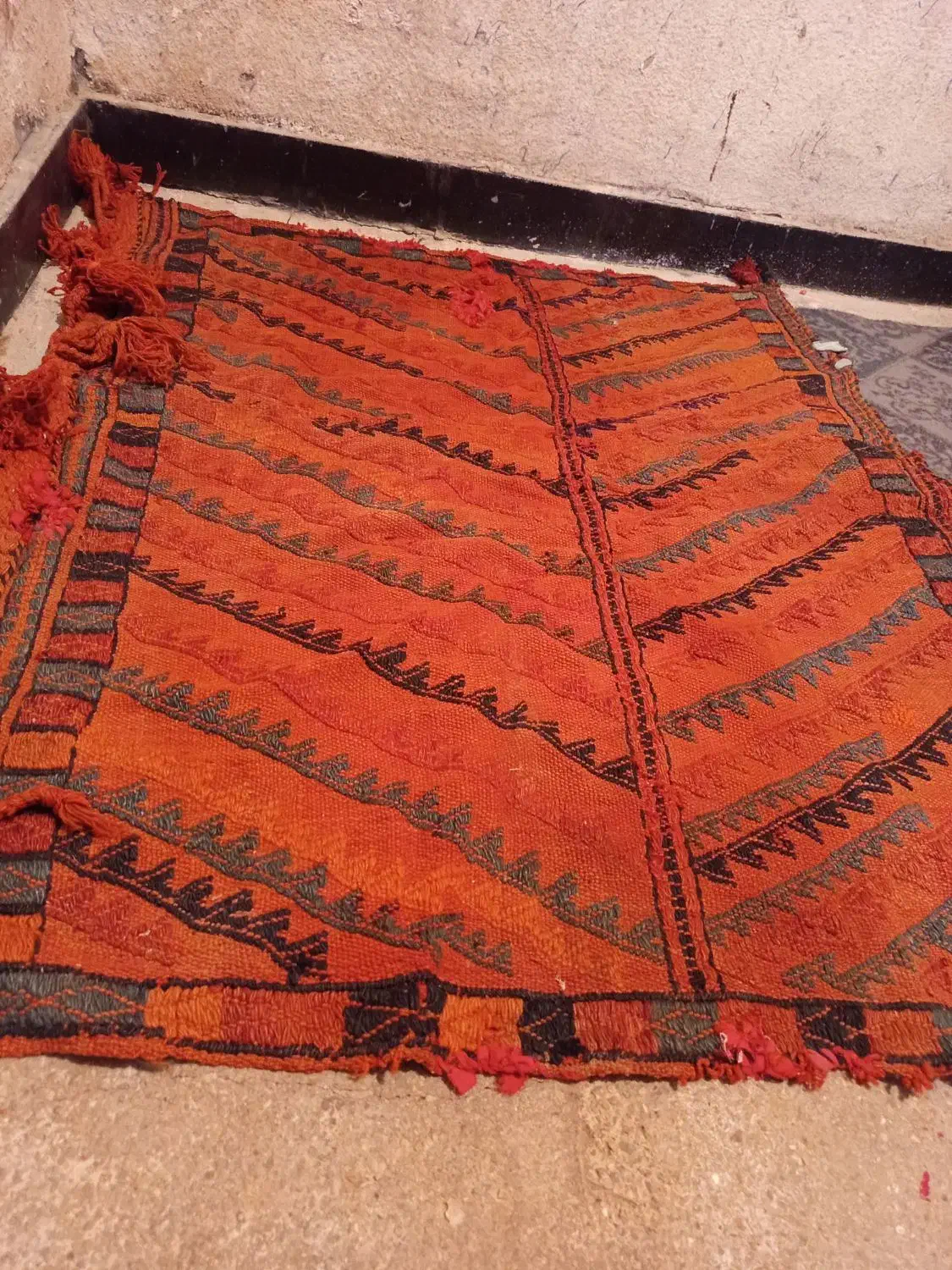 جول اسب|فرش|ایذه, |دیوار