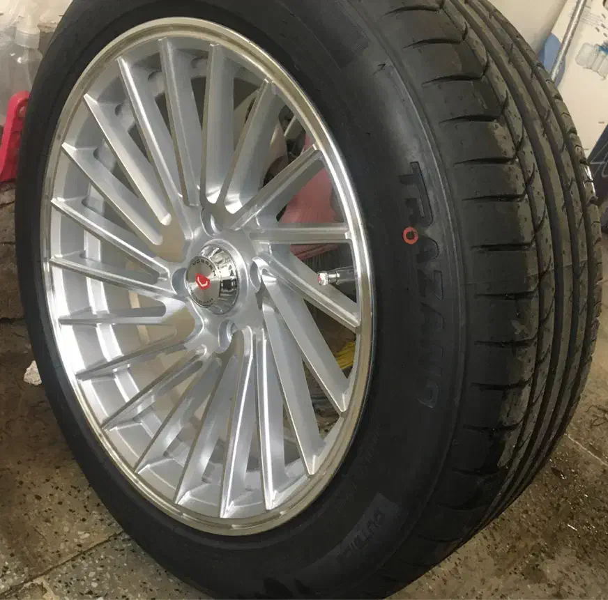 رینگ و لاستیک ووسن ۲۰۲۵|قطعات یدکی و لوازم جانبی|بروجرد, |دیوار