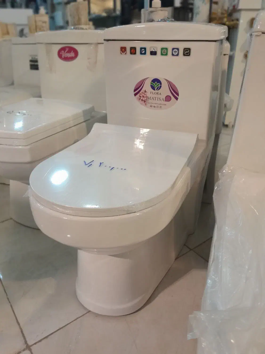 توالت فرنگی خروجی ۱۱۰توربو جت با لعاب براق|لوازم سرویس بهداشتی|شاهینشهر, شهرک گلدیس|دیوار