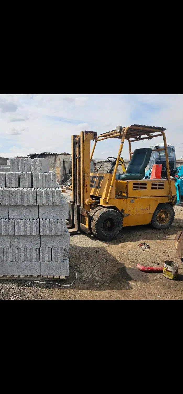 لیفتراک سهند سه و نیم تنی|خودرو سنگین|باسمنج, |دیوار