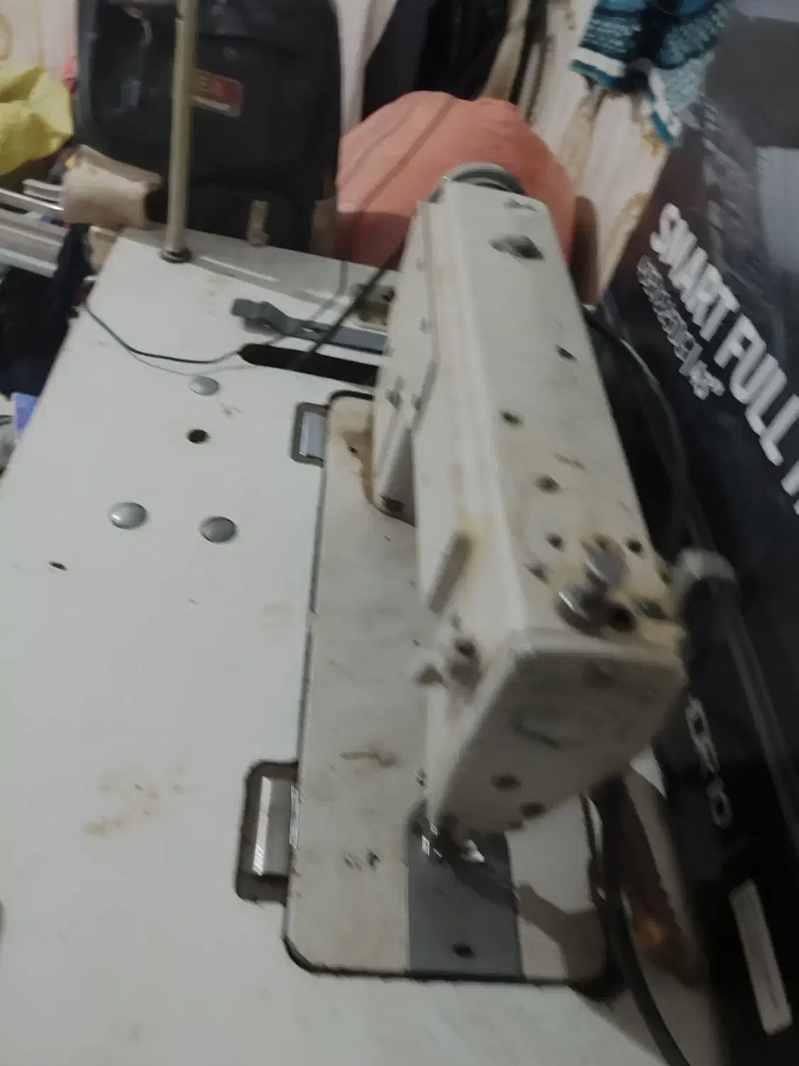 چرخ خیاطی معاوضیه با گوشی یا گوسفند|ماشین‌آلات صنعتی|ایرانشهر, |دیوار