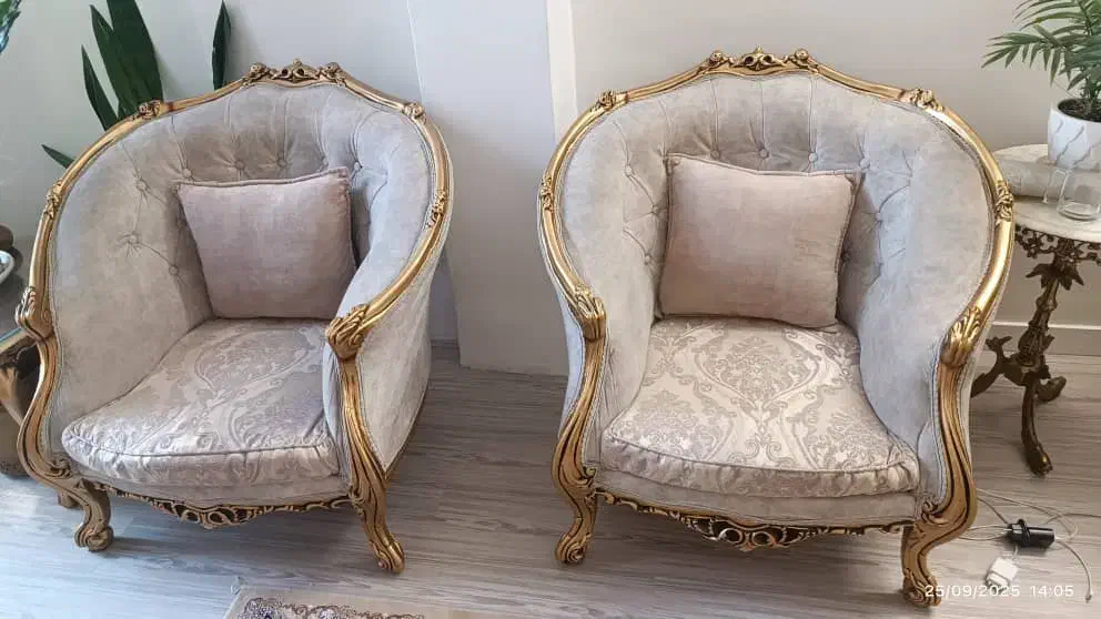 مبل|مبلمان خانگی و میز عسلی|ری, سرتخت|دیوار